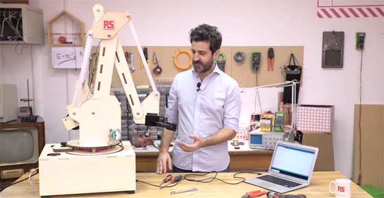 Cómo hacer un brazo robot industrial con Arduino